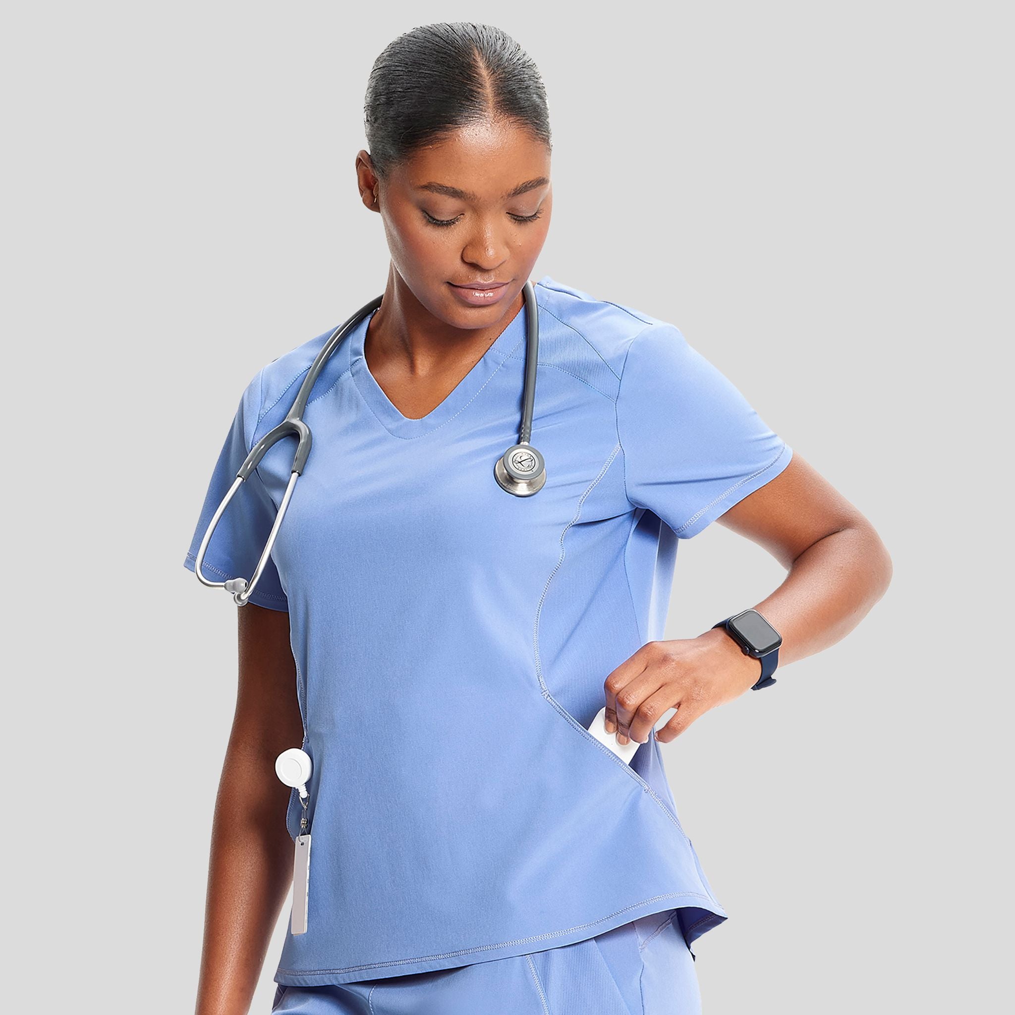 IN_INFINITY_GNR8_VNECKTOP_620A_CIEL_POCKET