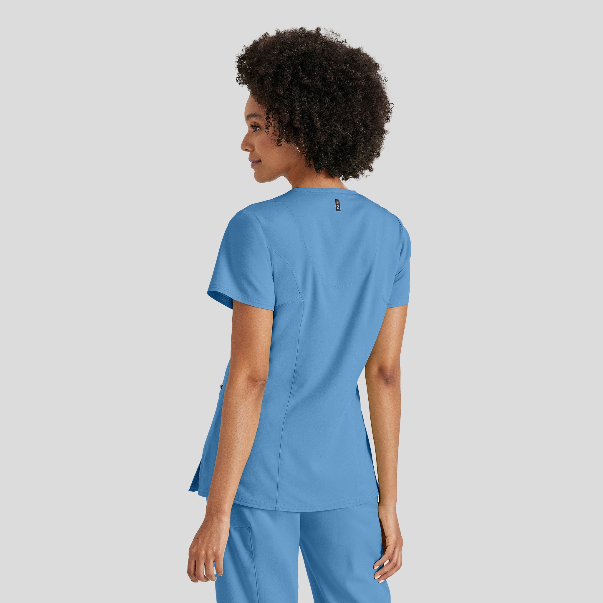 Kim 3-Pocket Crossover V-Neck Scrub Top | Ciel