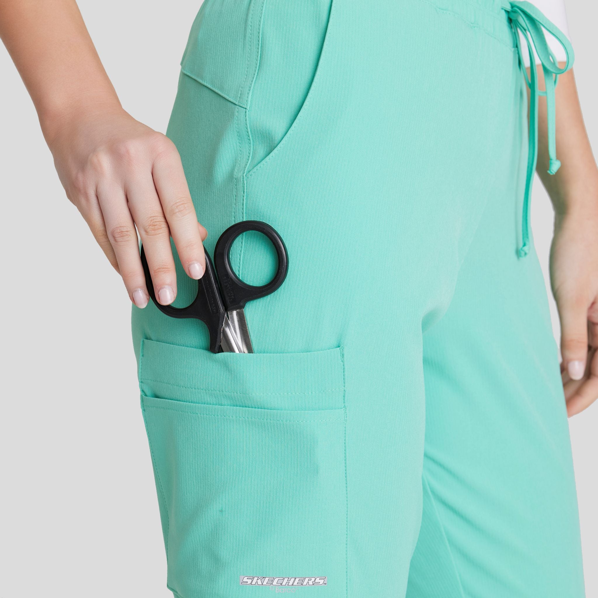 Theory Jogger Scrub Pant | Light Jade