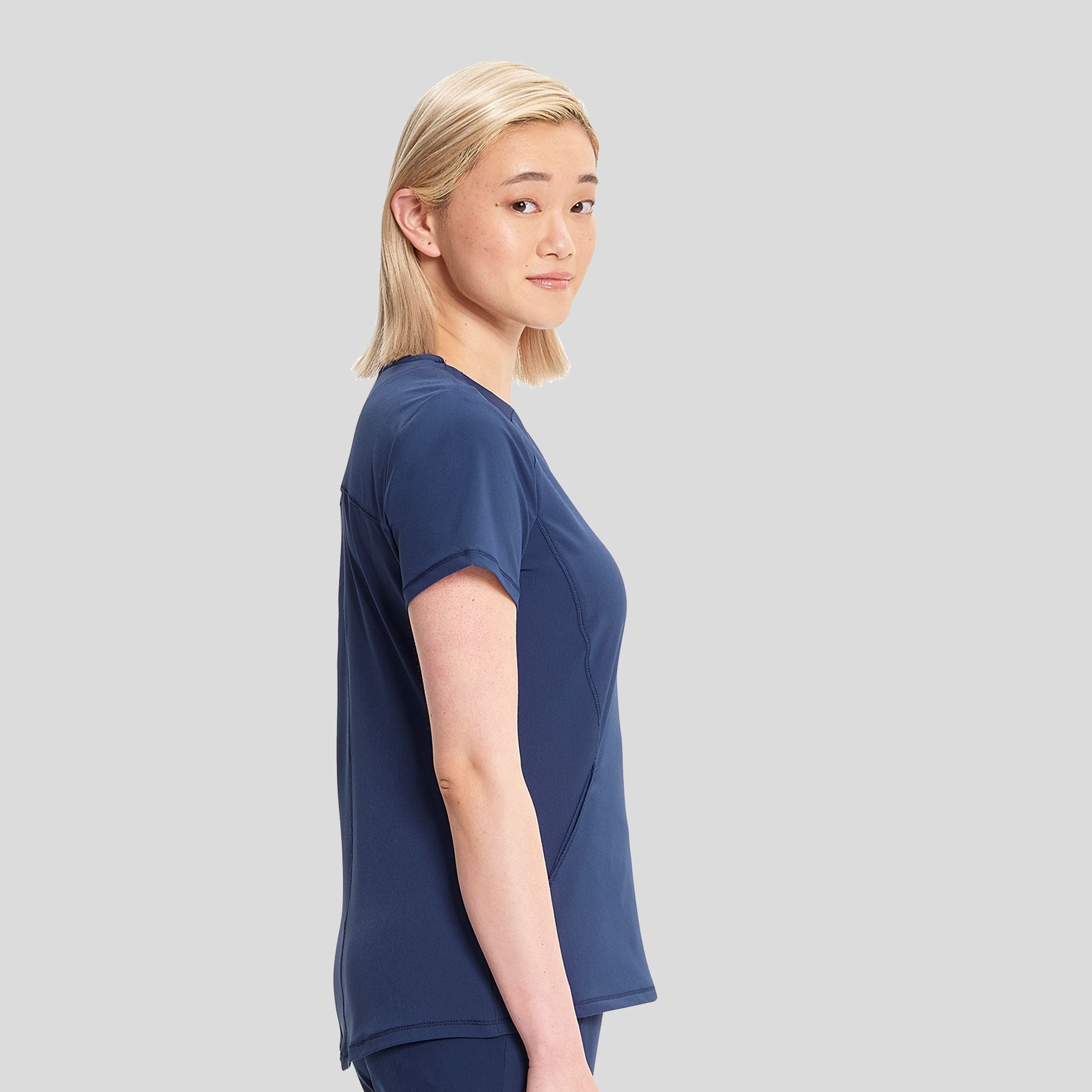 IN_INFINITY_GNR8_VNECKTOP_620A_NAVY_RIGHT