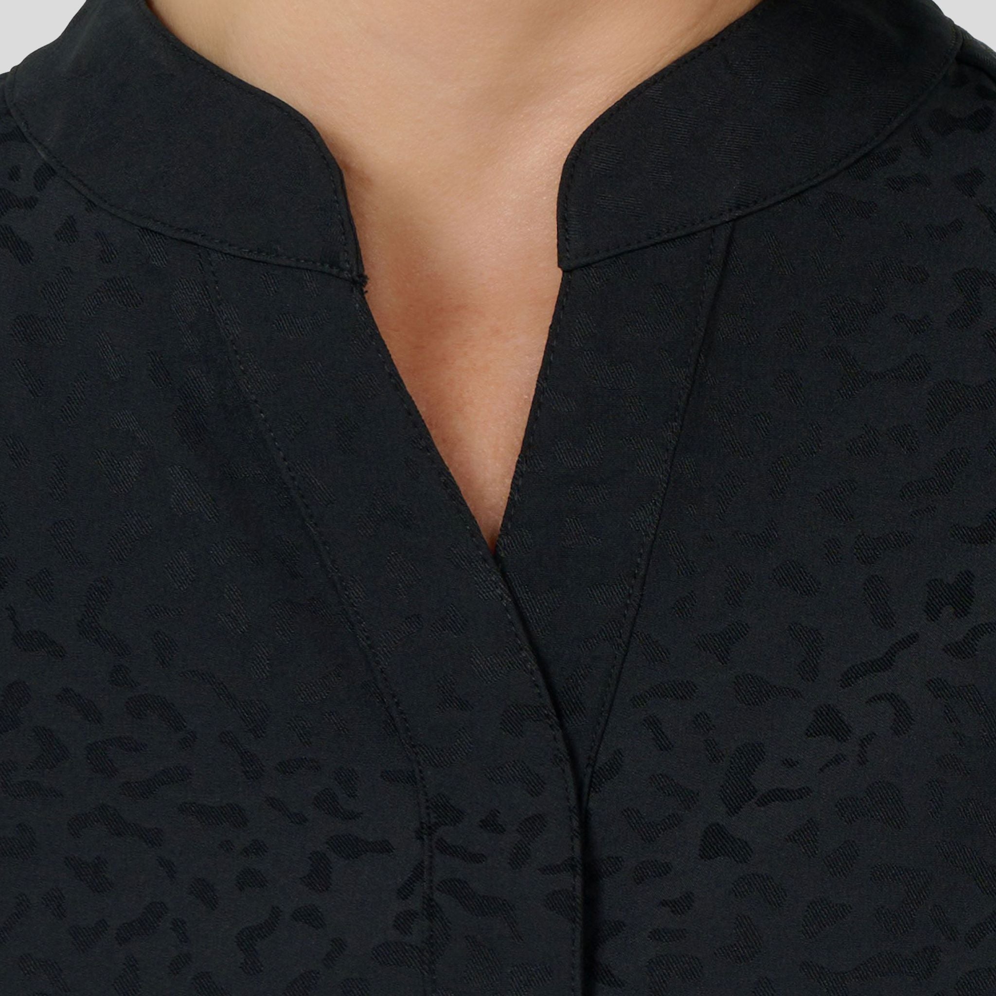 Zavate_javquard_1176_blackche_detail